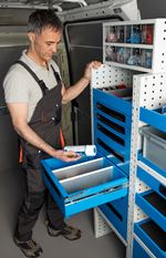 cajón metálico abierto